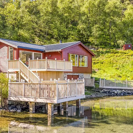 3 Bedroom Awesome In *